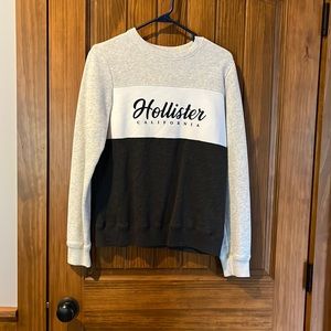 Hollister crewneck